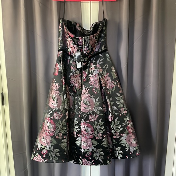 Strapless Floral Jacquard Fit-And-Flare Dress - Picture 6 of 9